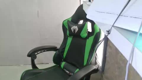 KATRINA online show from October 9, 2025, 1:03 am