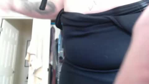 ilovesissyboys online show from November 25, 2025, 10:21 pm