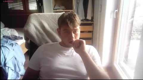 Snapshot of iloveyoutoo2000 chatting on October 7, 2025, 11:07 am iloveyoutoo2000 online show from October 7, 2025, 11:07 am