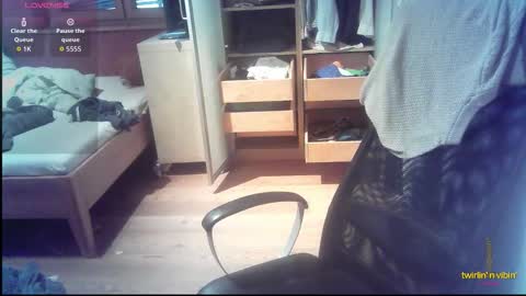 Snapshot of iloveyoutoo2000 chatting on October 20, 2025, 3:34 pm iloveyoutoo2000 online show from October 20, 2025, 3:34 pm