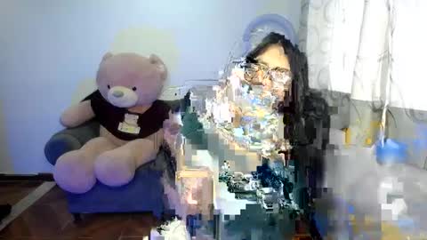 Alyn online show from February 1, 2025, 3:50 pm