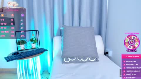 Snapshot of im_antonia chatting on December 6, 2024, 9:24 pm LUCY online show from December 6, 2024, 9:24 pm