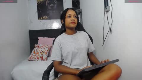 Snapshot of im_ariana chatting on February 21, 2025, 8:49 pm Ariana online show from February 21, 2025, 8:49 pm