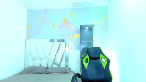 im_brittany_333 online show from February 13, 2026, 5:47 am