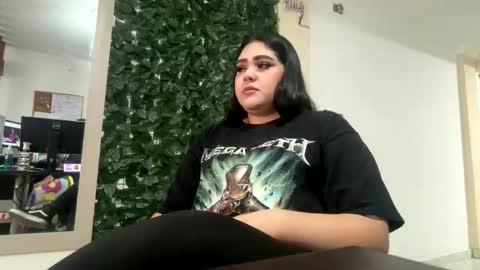 im_bunny__ online show from May 8, 2026, 11:48 am
