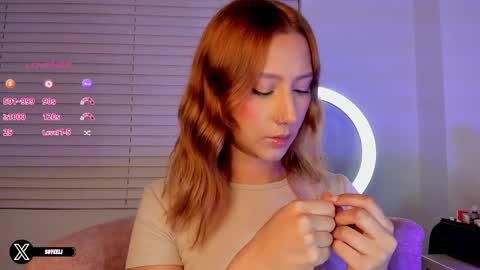 Snapshot of im_eli1 chatting on October 6, 2025, 2:42 am Eli online show from October 6, 2025, 2:42 am