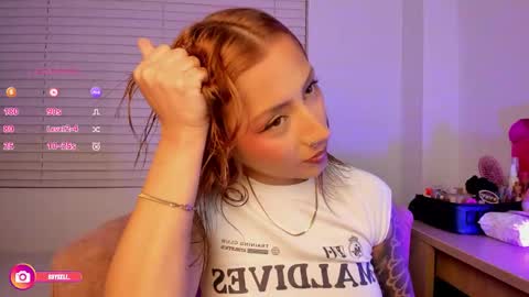 Snapshot of im_eli1 chatting on October 14, 2025, 3:07 am Eli online show from October 14, 2025, 3:07 am