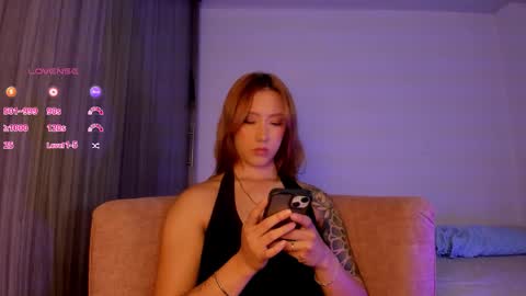 Snapshot of im_eli1 chatting on November 6, 2025, 12:33 am Eli online show from November 6, 2025, 12:33 am