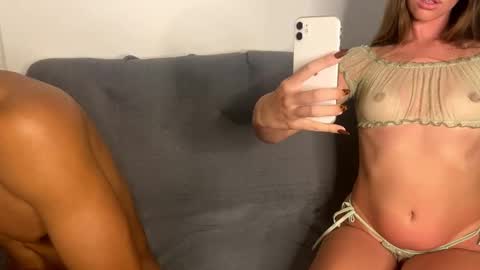 Snapshot of im_emmaof chatting on October 25, 2025, 3:14 am Emma and Matt online show from October 25, 2025, 3:14 am