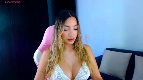 Snapshot of im_grecia chatting on May 6, 2026, 11:10 pm Grecia online show from May 6, 2026, 11:10 pm