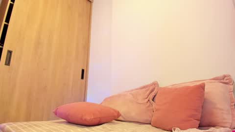 Luna online show from January 10, 2025, 12:06 am