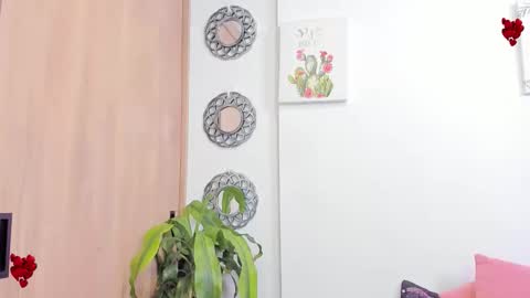 Luna online show from April 4, 2026, 9:12 pm