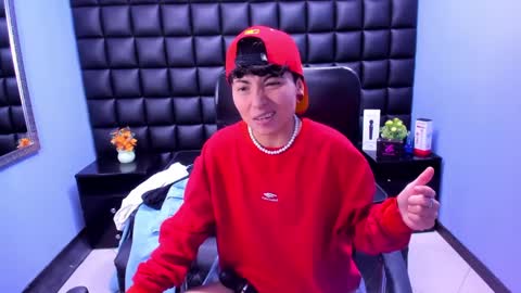 Snapshot of im_mathias chatting on September 15, 2025, 8:20 pm mathias online show from September 15, 2025, 8:20 pm