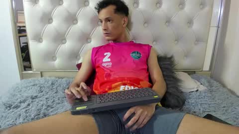 Snapshot of im_maxpassion chatting on October 19, 2025, 11:33 am IM MAXPASSION online show from October 19, 2025, 11:33 am