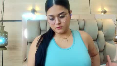 im mou  online show from October 3, 2025, 12:35 pm