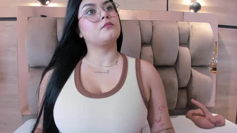 Snapshot of im_mou_ chatting on June 8, 2026, 12:38 pm im mou online show from June 8, 2026, 12:38 pm