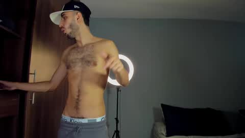 Snapshot of im_paul_ chatting on September 24, 2025, 9:51 pm Paul online show from September 24, 2025, 9:51 pm