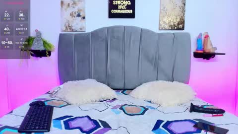 Snapshot of im_riley_ chatting on October 21, 2025, 7:58 pm im_riley_ online show from October 21, 2025, 7:58 pm