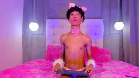 Snapshot of im_sky_ chatting on February 25, 2026, 4:22 am im_sky_ online show from February 25, 2026, 4:22 am