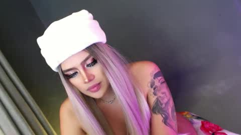 Snapshot of im_ur_nightmare chatting on December 18, 2024, 5:15 am Candy Moore online show from December 18, 2024, 5:15 am