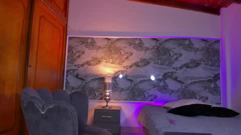 im_xandersmith online show from April 16, 2026, 9:50 pm