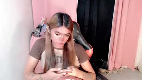 im_yourfairyannaxx online show from March 22, 2026, 6:33 pm