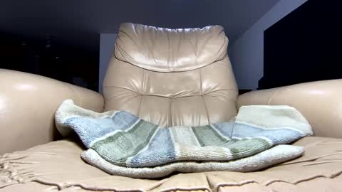 Snapshot of imaginaryvoyage chatting on February 22, 2025, 5:44 am thanks for visiting online show from February 22, 2025, 5:44 am