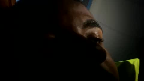 Snapshot of imaking01 chatting on January 8, 2025, 9:44 pm imaking01 online show from January 8, 2025, 9:44 pm