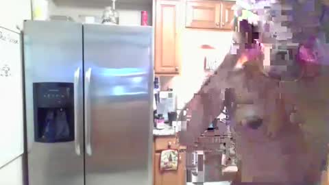 iman_love online show from February 28, 2025, 7:14 pm