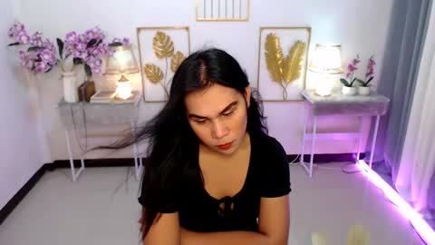 Snapshot of imdestined_foryou chatting on December 1, 2024, 4:29 pm Ashley online show from December 1, 2024, 4:29 pm