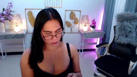 Snapshot of imdestined_foryou chatting on January 3, 2025, 5:28 am Ashley online show from January 3, 2025, 5:28 am