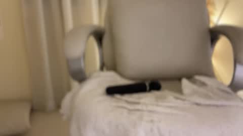 Gabriela online show from December 2, 2024, 3:04 am