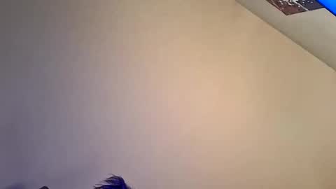 Iminyourroom online show from May 17, 2026, 4:54 am