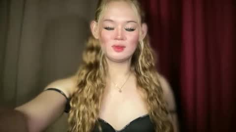 Mika online show from February 8, 2026, 10:35 pm