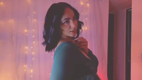 Leana online show from March 2, 2026, 8:04 pm