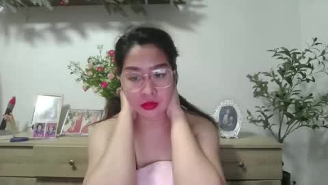 Snapshot of immaculate02 chatting on March 23, 2026, 4:44 pm Immaculate02 online show from March 23, 2026, 4:44 pm