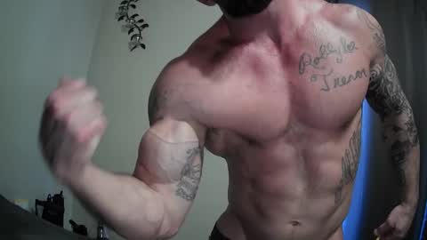 Snapshot of imnewherelollol chatting on January 13, 2025, 8:26 pm Majordadbod101 online show from January 13, 2025, 8:26 pm