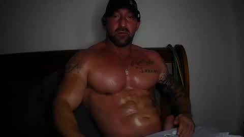 Snapshot of imnewherelollol chatting on October 13, 2025, 2:28 pm Majordadbod101 online show from October 13, 2025, 2:28 pm