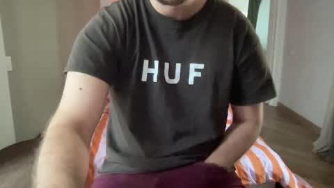 imnotall online show from September 20, 2025, 11:55 am