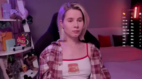 Mia online show from January 19, 2026, 12:20 pm