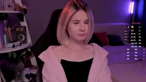 Mia online show from February 22, 2026, 11:20 am