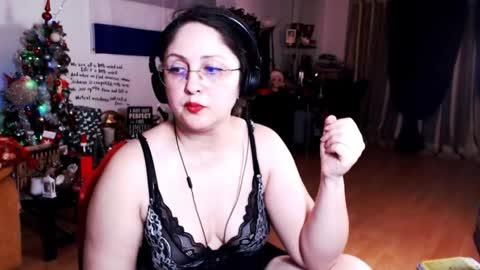 Snapshot of imperatrizasado chatting on January 30, 2025, 8:42 pm Empress online show from January 30, 2025, 8:42 pm