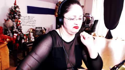 Snapshot of imperatrizasado chatting on February 9, 2025, 7:27 am Empress online show from February 9, 2025, 7:27 am