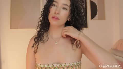 Sara online show from October 13, 2025, 1:49 am