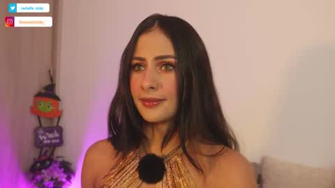 imvickyrachell_ online show from October 31, 2025, 3:35 pm