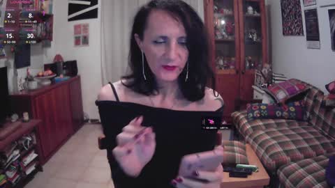 Snapshot of in_the_mood_for_you_maybe chatting on December 11, 2024, 11:43 pm Vanessa online show from December 11, 2024, 11:43 pm