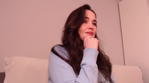 Snapshot of in_yan chatting on November 12, 2025, 5:46 pm Lin online show from November 12, 2025, 5:46 pm