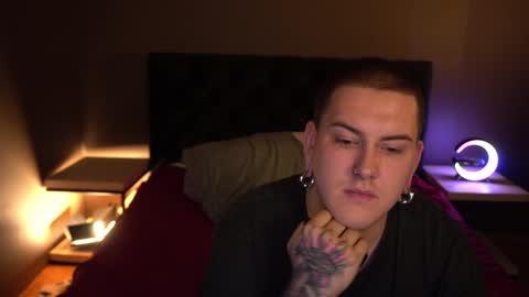 OTIS and MILIY online show from February 6, 2025, 9:49 pm