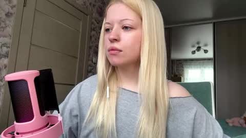 Snapshot of inamillsap chatting on March 1, 2026, 9:11 am Lola online show from March 1, 2026, 9:11 am