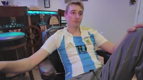 Snapshot of incognitocameltoe chatting on July 16, 2026, 4:07 am incognitocameltoe online show from July 16, 2026, 4:07 am